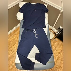 Figs Navy Scrubs. Large Zamora Jogger Pants and Large Caterina top.